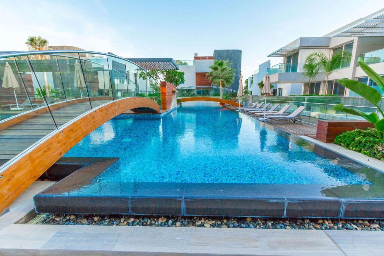 Opera Exclusive Apts By Trulycyprus Limassol Extérieur photo