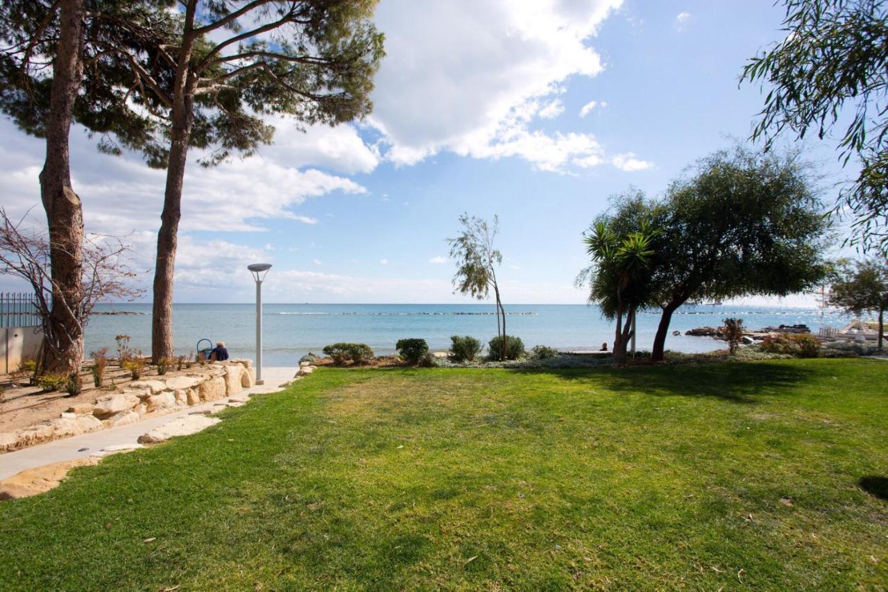 Opera Exclusive Apts By Trulycyprus Limassol Extérieur photo