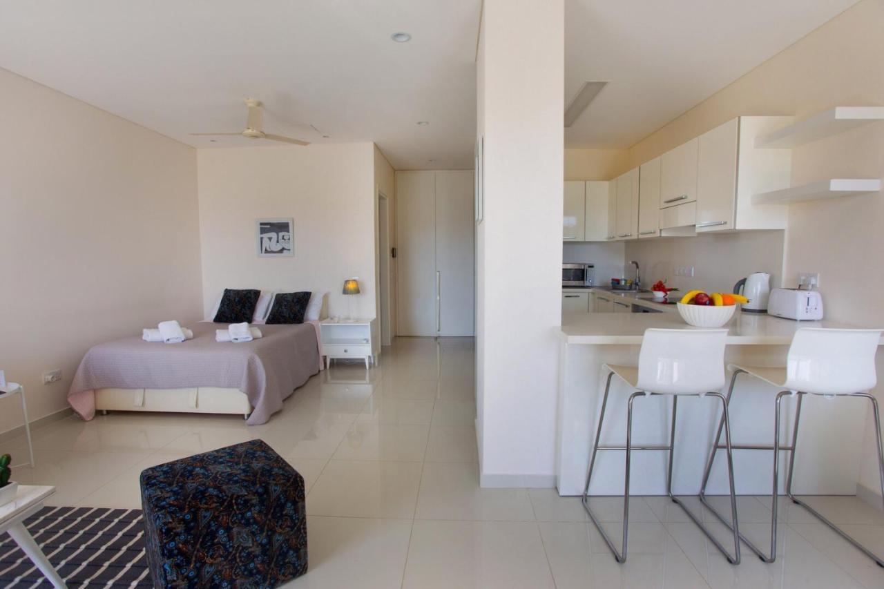 Opera Exclusive Apts By Trulycyprus Limassol Extérieur photo